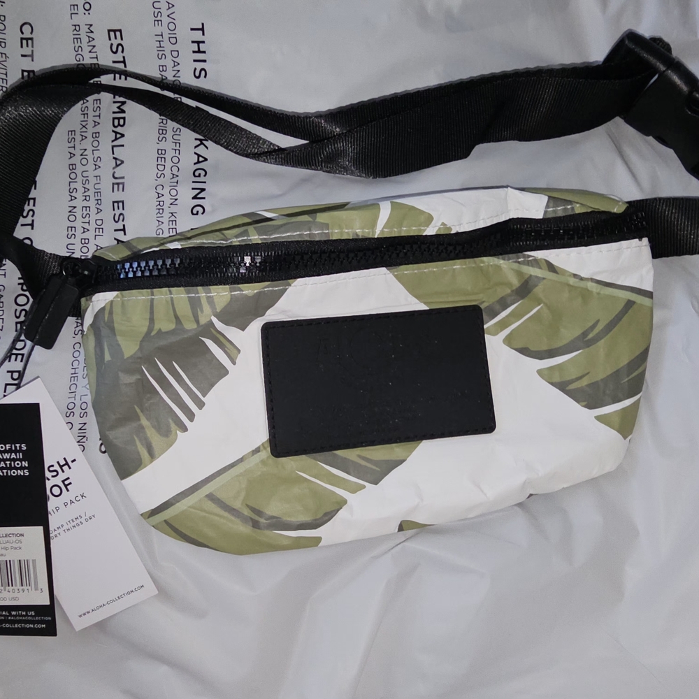 Aloha Collection Mini Hip Pack Green palm leaf Lū'au print